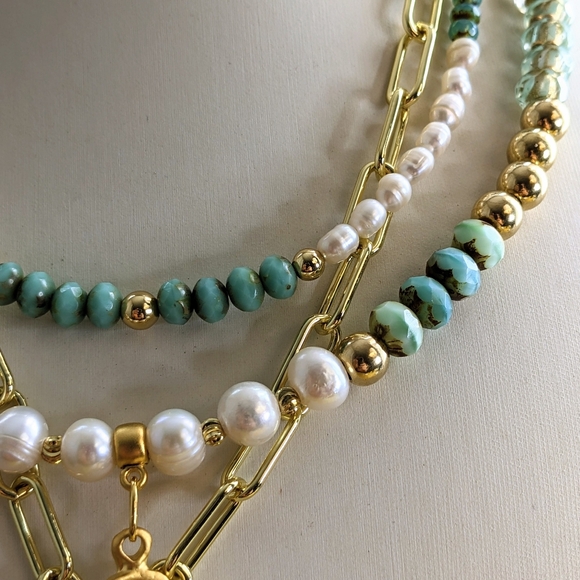 Blue Mint Czech Glass Beads & Pearls In 3 Layered Statement Paperclip Necklace - Picture 5 of 12
